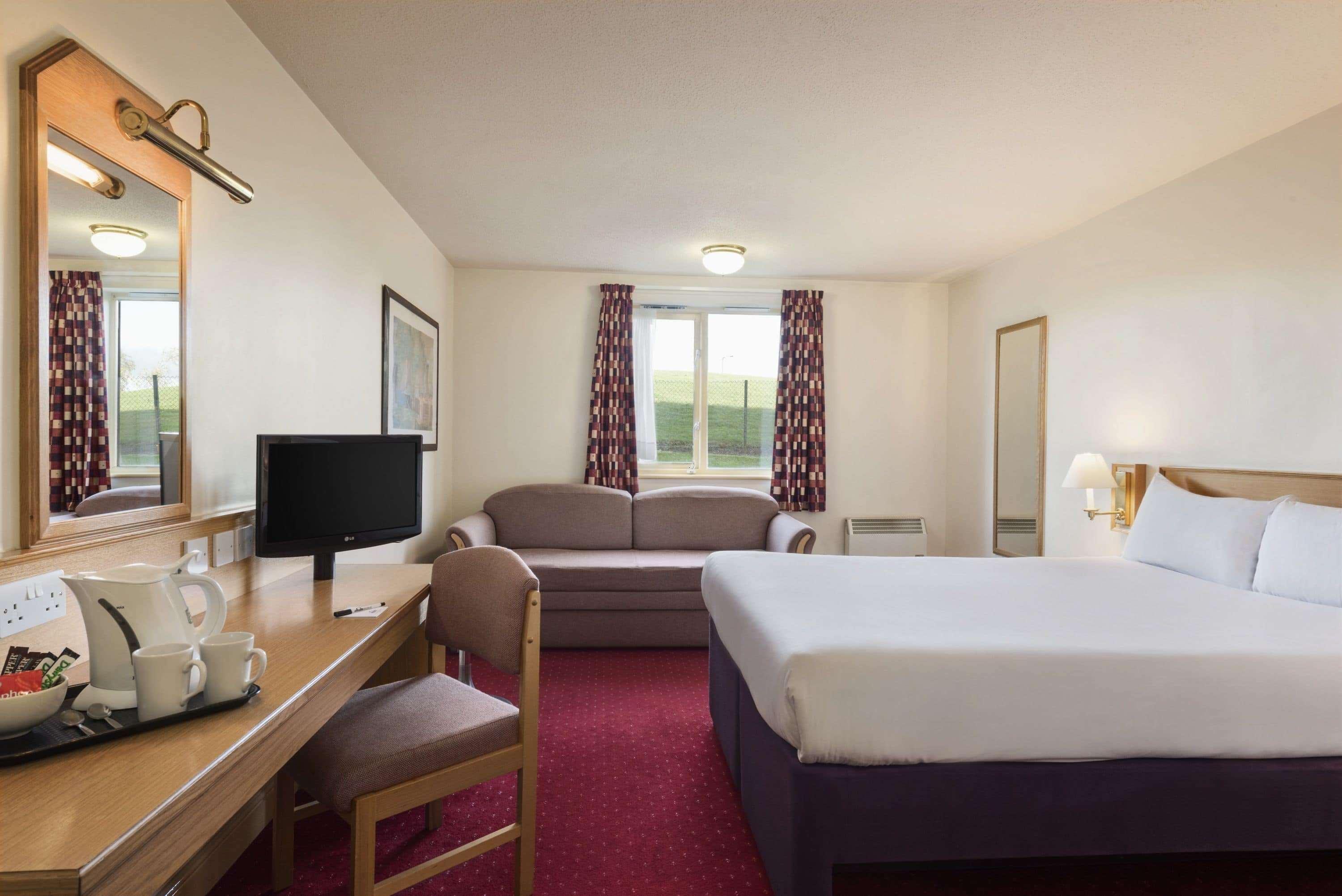 Hotel Days Tewkesbury Strensham