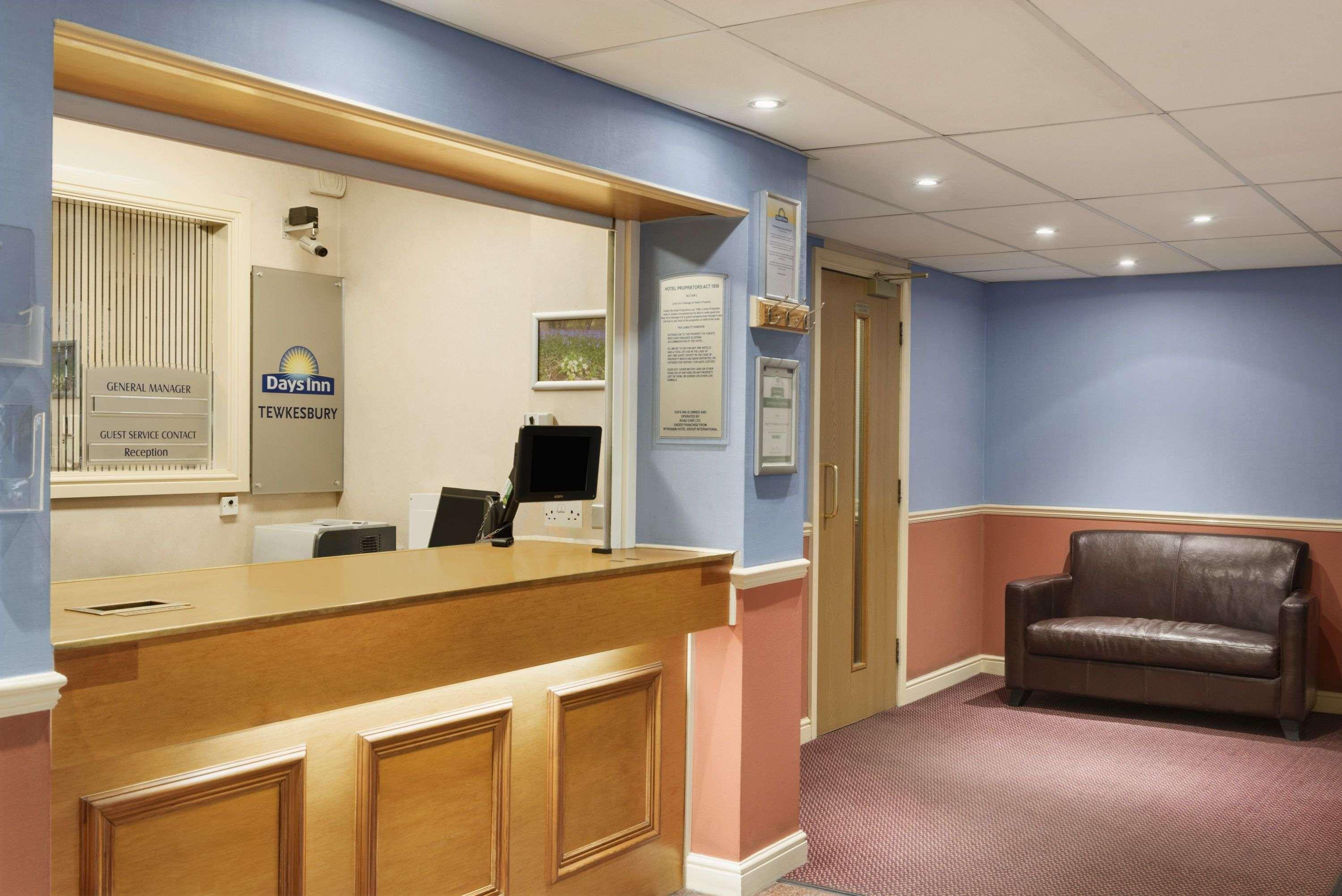 Days Tewkesbury Hotel
