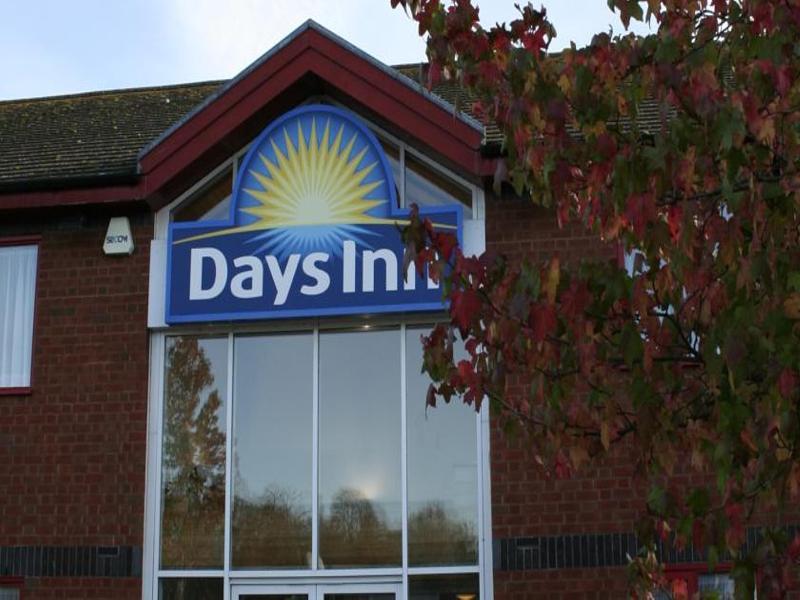 Hotel Days Tewkesbury 3*