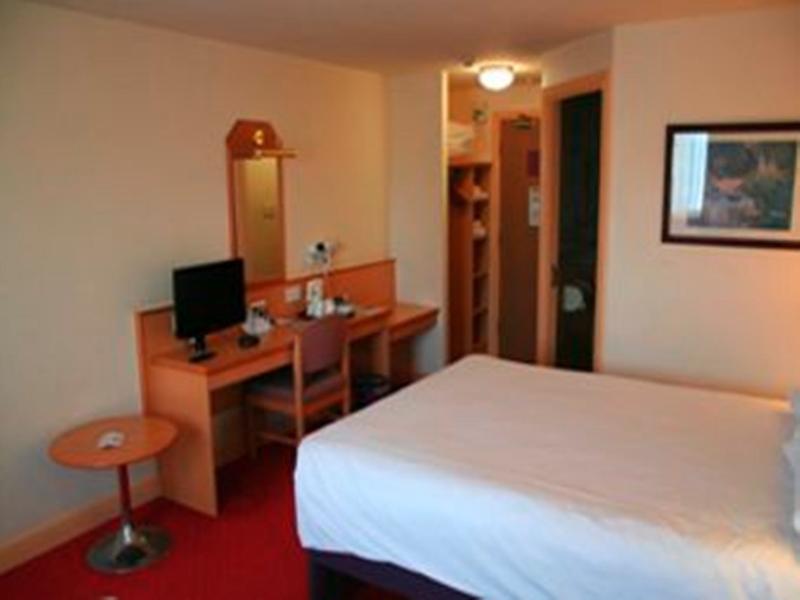 Hotel Days Tewkesbury