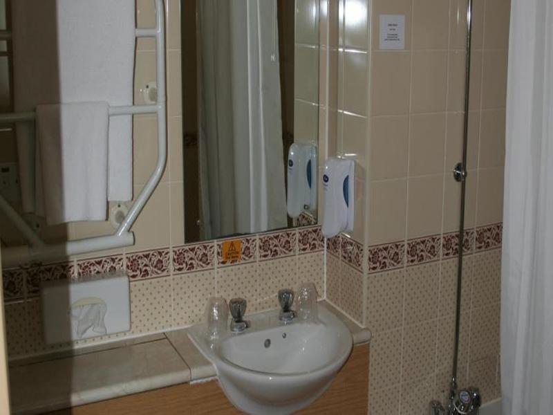 Hotel Days Tewkesbury 3*